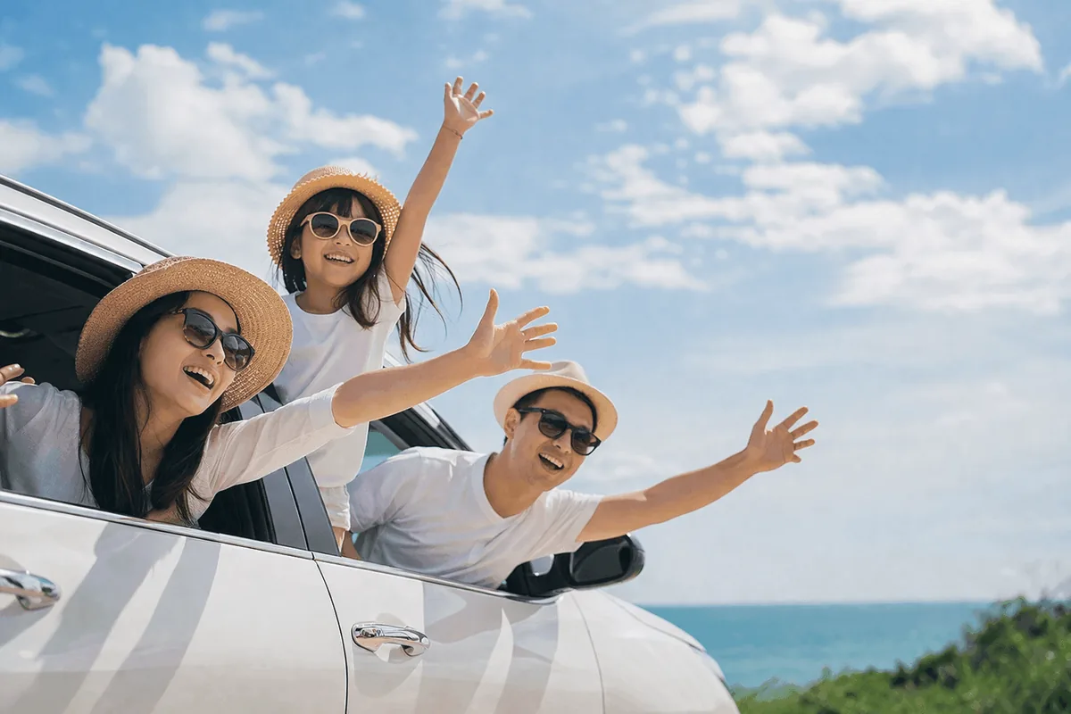Ilustrasi waktu terbaik memesan rental mobil untuk liburan panjang